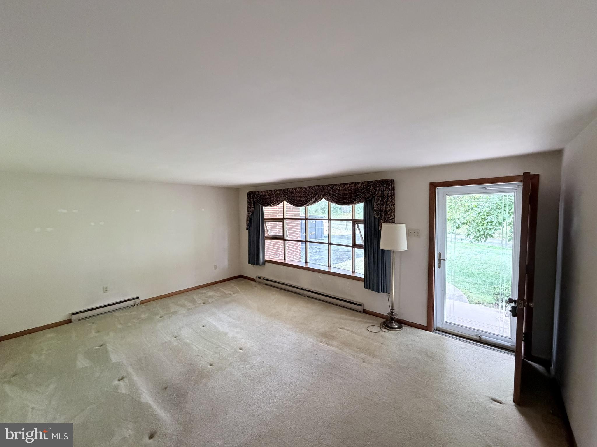1599 County Line Road Bechtelsville, PA 19505 - Photo 4 of 26 Gallery Image 4