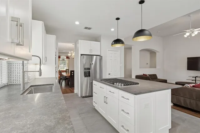 $655,000 | 610 Spring Hill Drive, Coppell, TX 75019