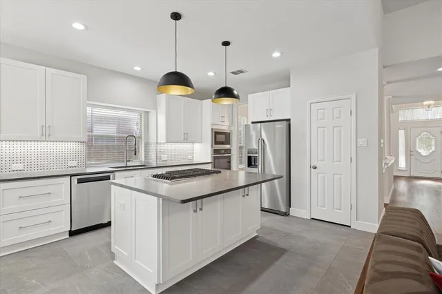 $655,000 | 610 Spring Hill Drive, Coppell, TX 75019