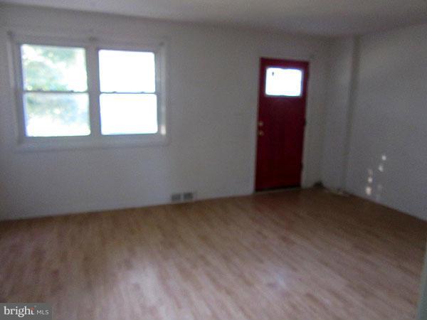 1714 Swansea Road Baltimore, MD 21239 - Photo 2 of 13 Living Room