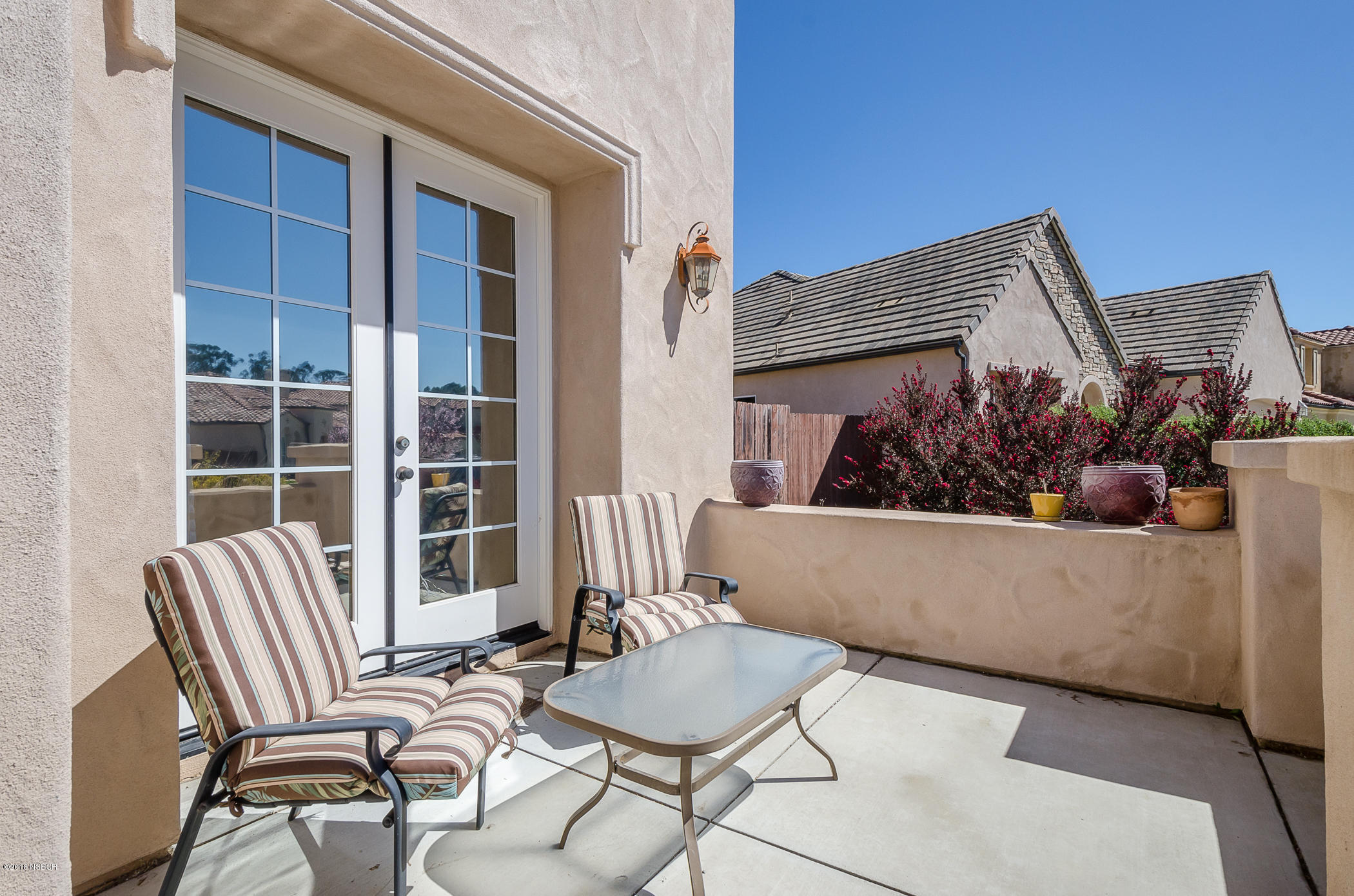 716 Enterprise Avenue Lompoc, CA 93436 - Photo 4 of 43 a living room with furniture and a window