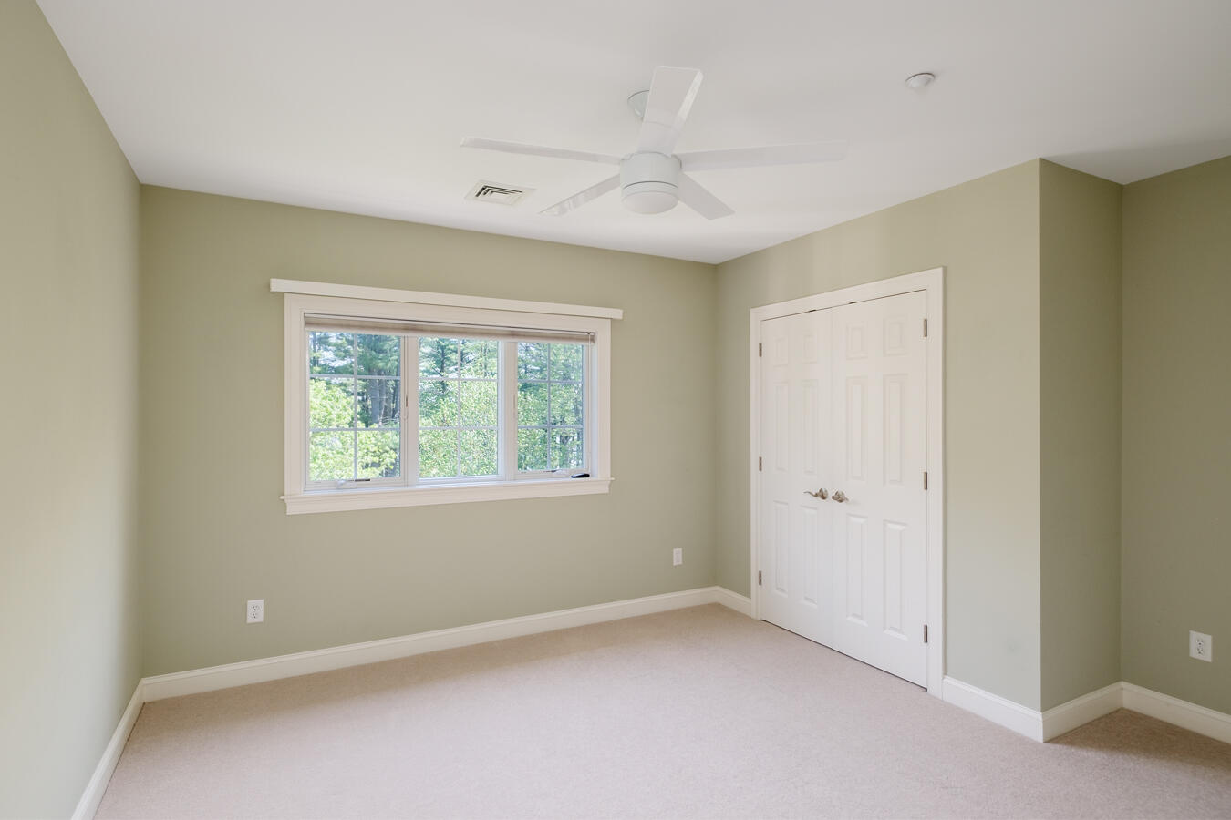 100 Shepard's Cove Road, Unit H305 Kittery, ME 03904 - Photo 29 of 45 305 H Shepards Cove WEB 28
