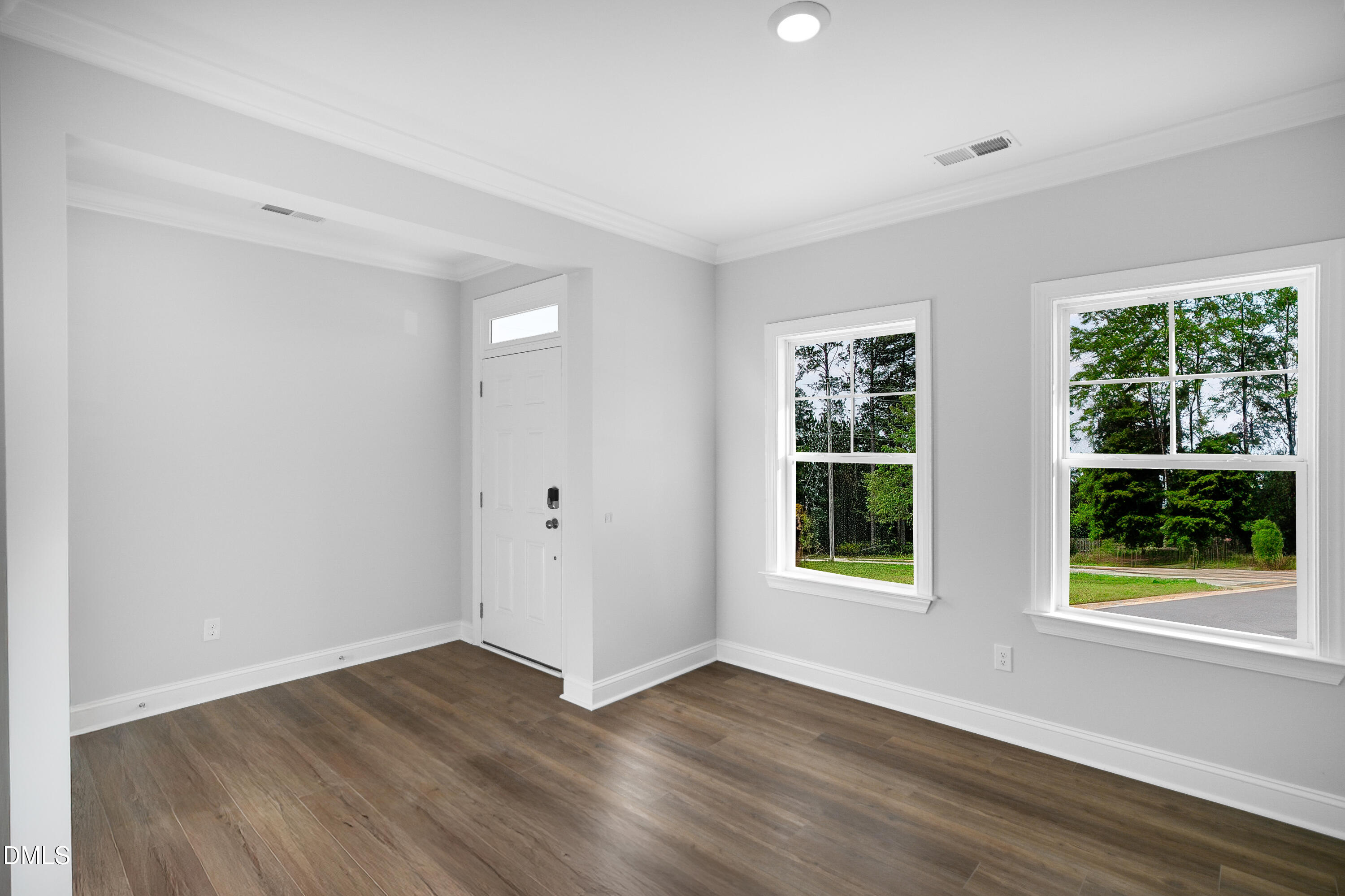 4339 Laurel Pond Way Raleigh, NC 27616 - Photo 24 of 97 SUN_Everlee_Pic_LandrumIII_Dining_2of2