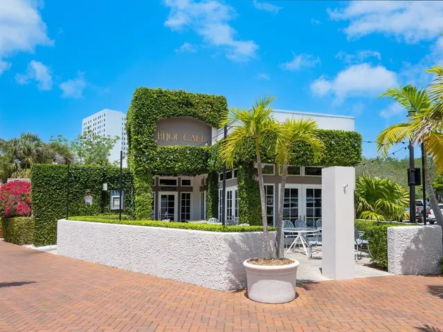 $2,995,000 | 1611 4th Street, Sarasota, FL 34236