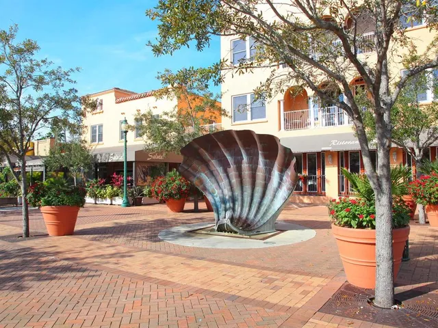 $2,995,000 | 1611 4th Street, Sarasota, FL 34236