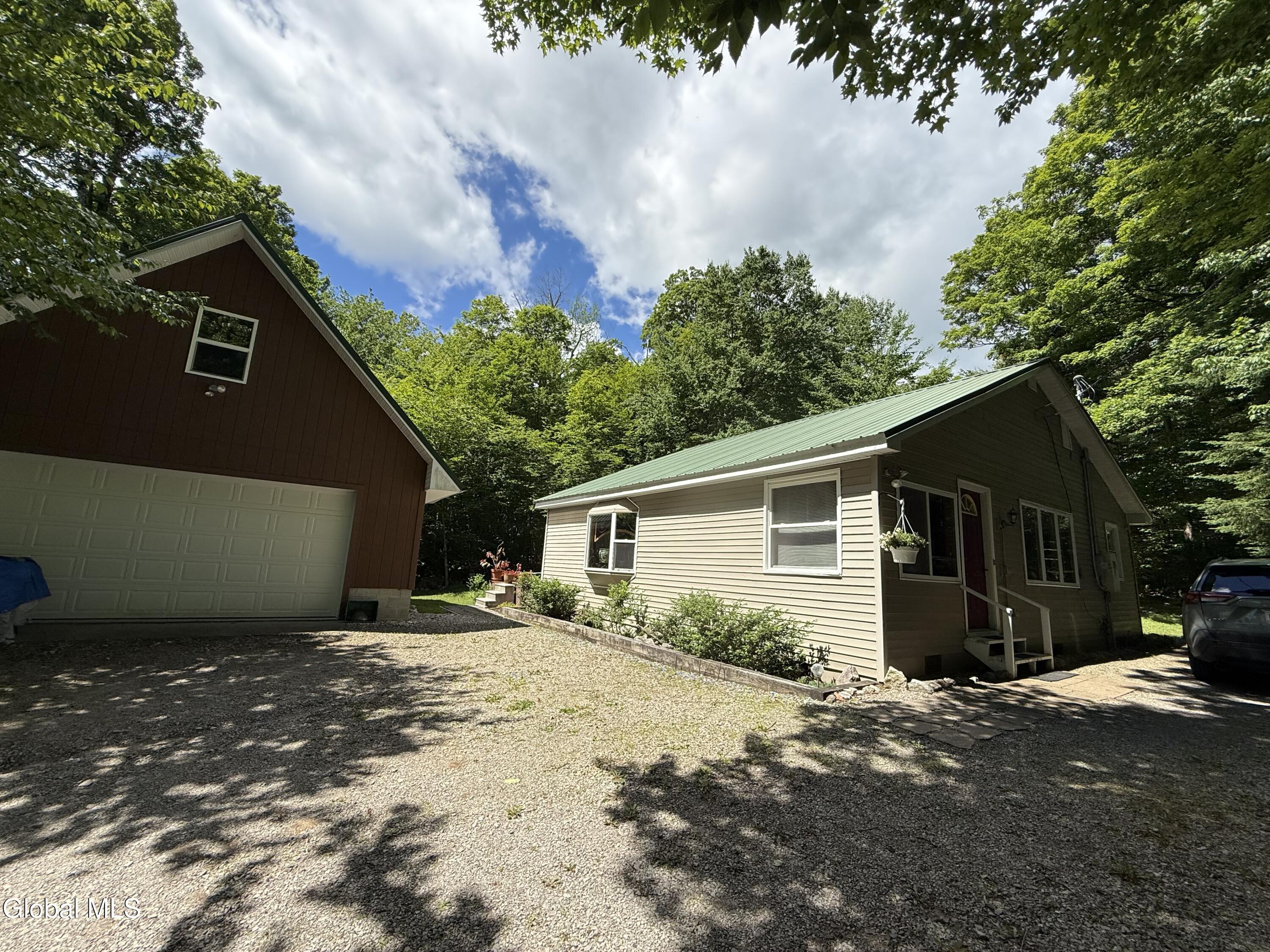 303 North Shore Road Gloversville, NY 12078 - Photo 2 of 57 IMG_5740