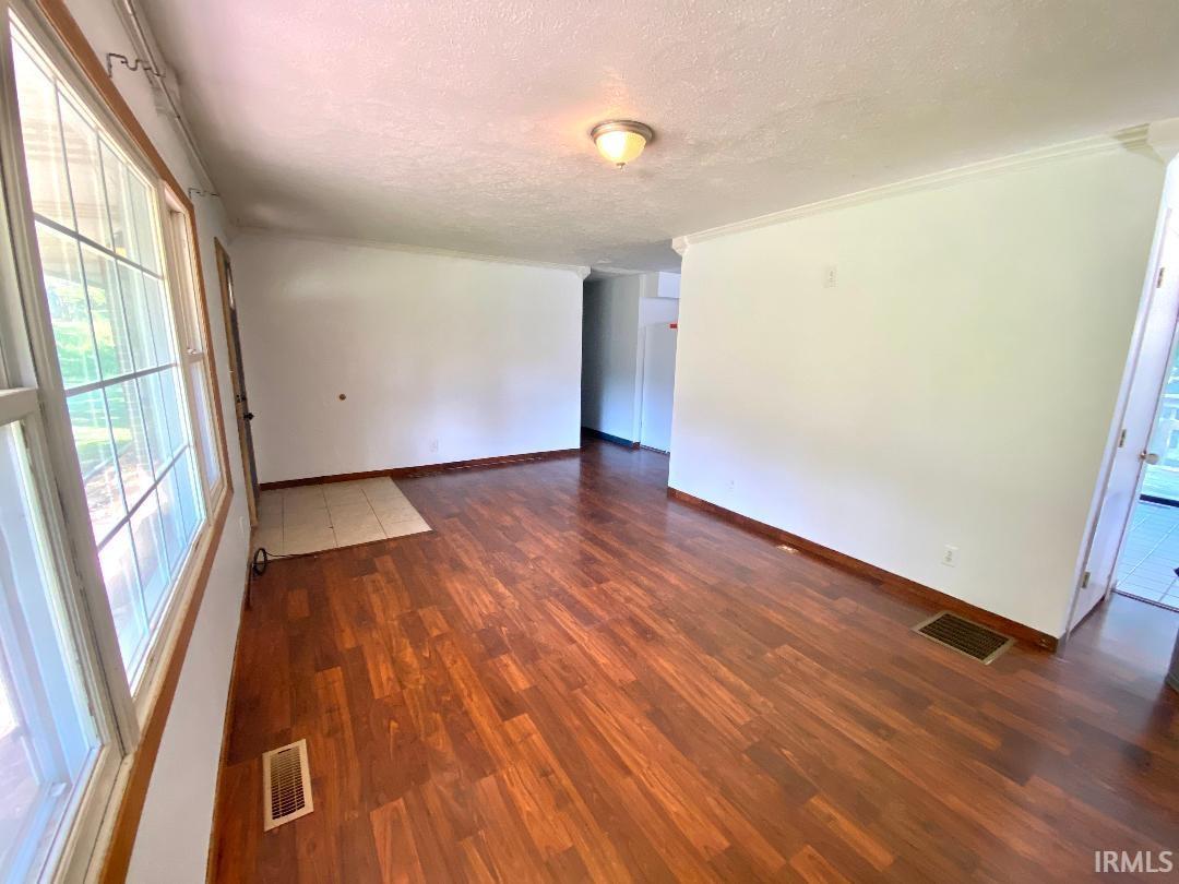 1357 South Hasler Road Bloomfield, IN 47424 - Photo 10 of 50 Gallery Image 10