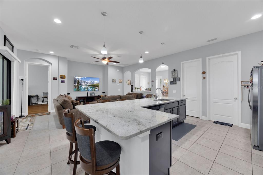 11026 Brahman Ranch Circle Riverview, FL 33578 - Photo 8 of 50