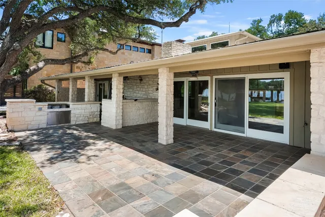a view of a entrance door of the house