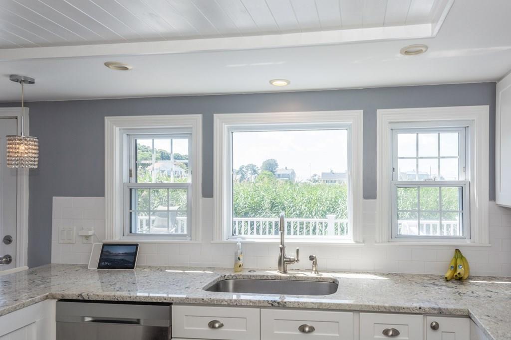 189 Spring Street Hull, MA 02045 - Photo 10 of 42