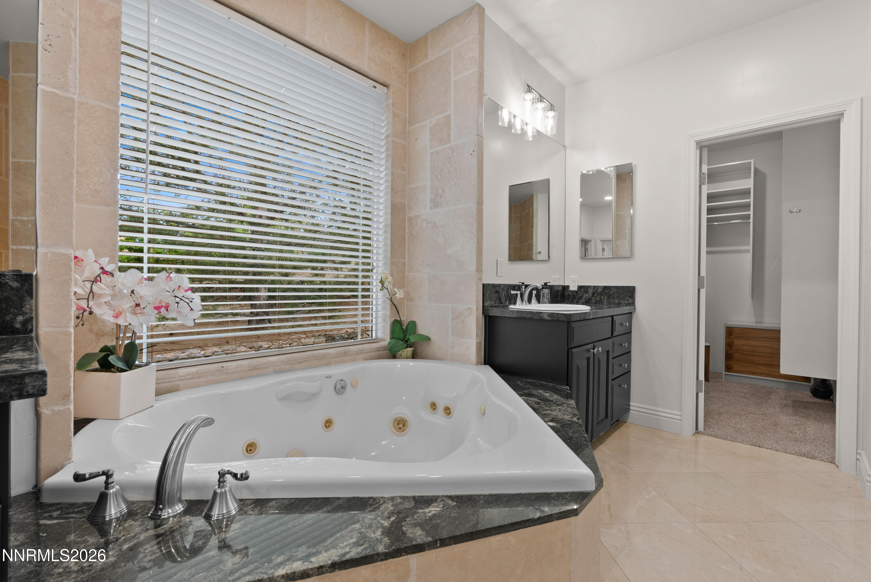 13330 West Saddlebow Drive Reno, NV 89511 - Photo 37 of 85 059-13330 W Saddlebow Dr-158
