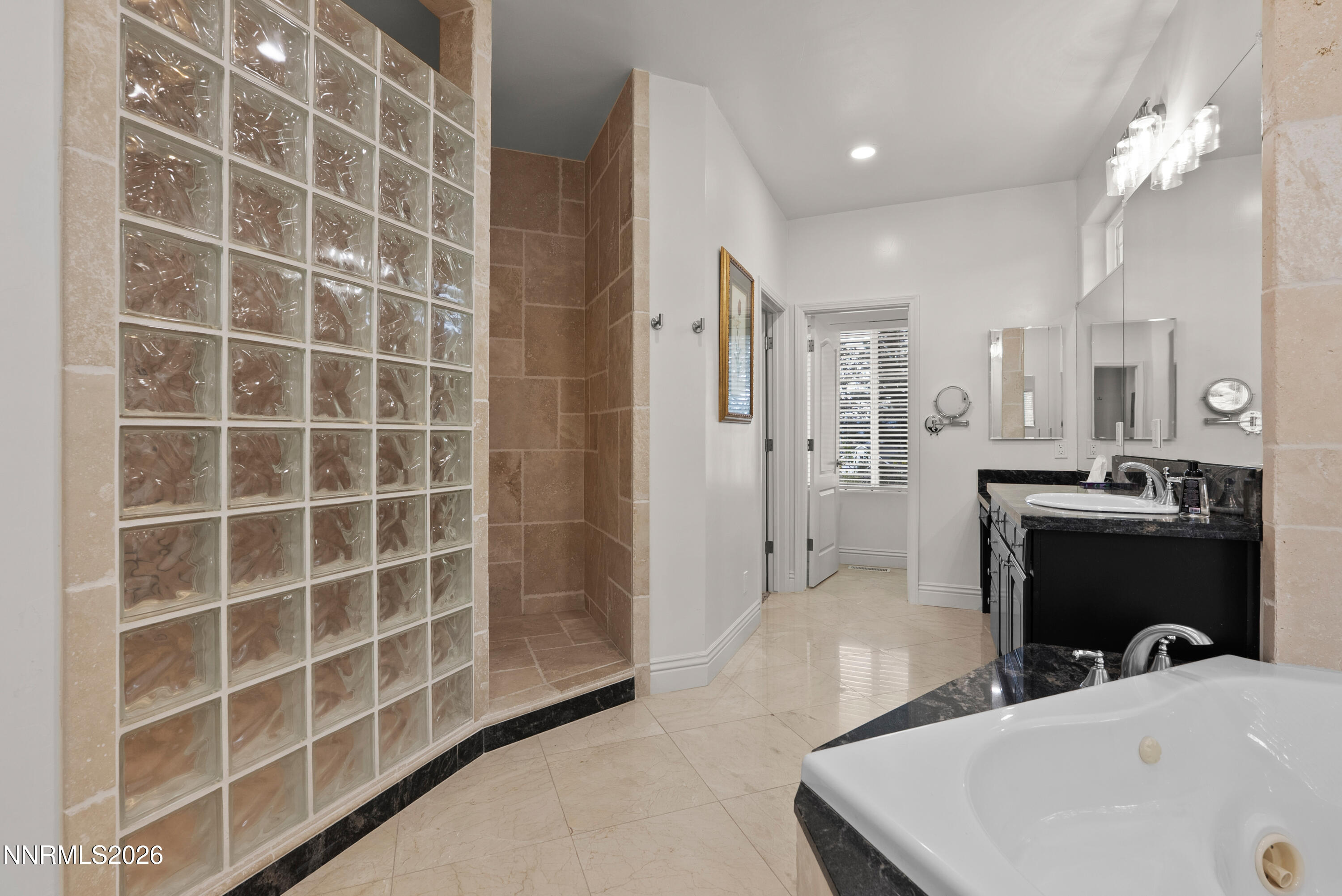 13330 West Saddlebow Drive Reno, NV 89511 - Photo 40 of 85 064-13330 W Saddlebow Dr-163