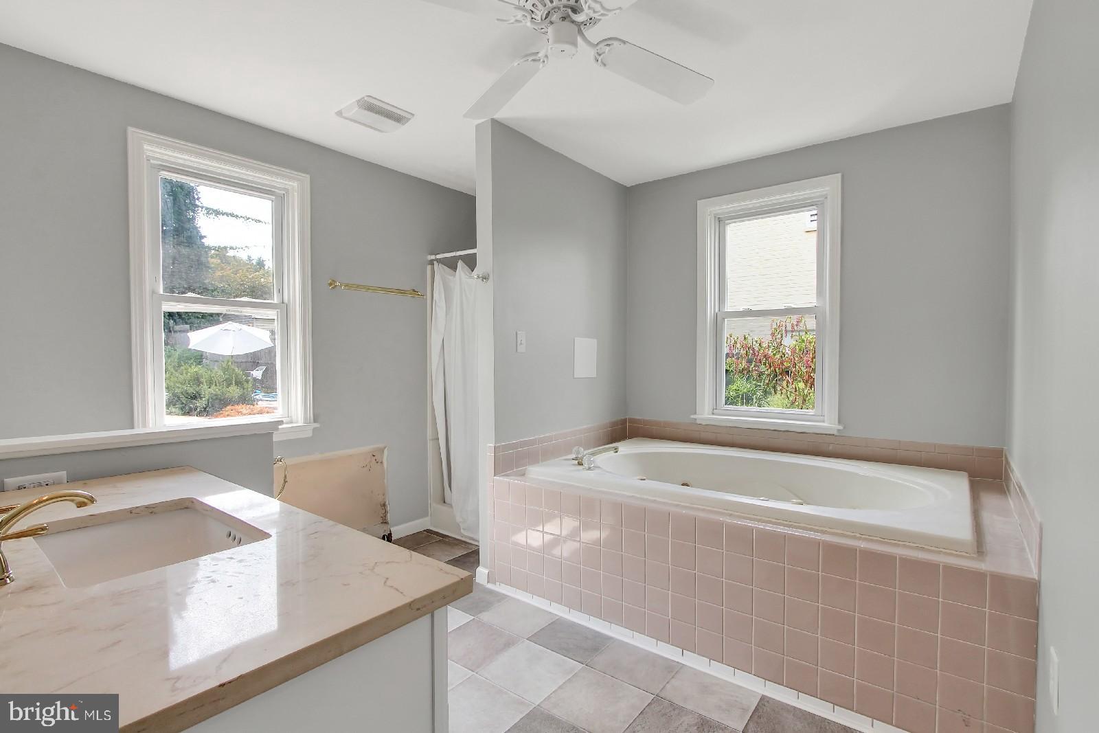 1150 Ruxton Road York, PA 17403 - Photo 17 of 26 Gallery Image 17