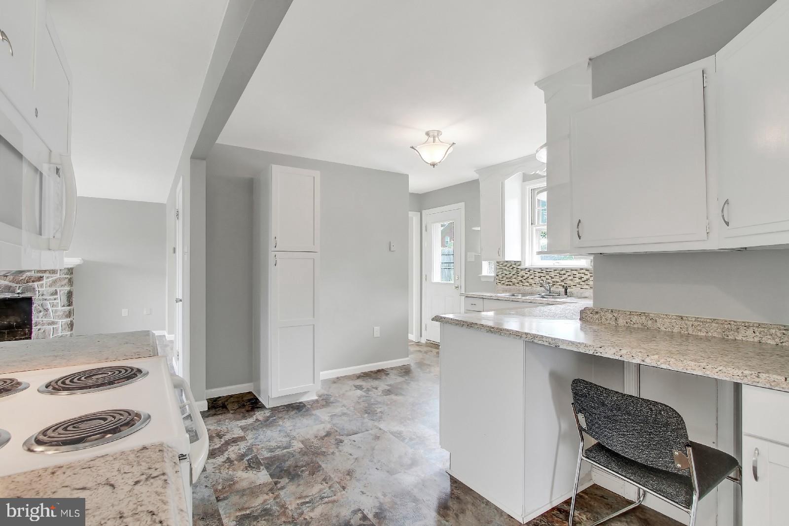 1150 Ruxton Road York, PA 17403 - Photo 9 of 26 Gallery Image 9