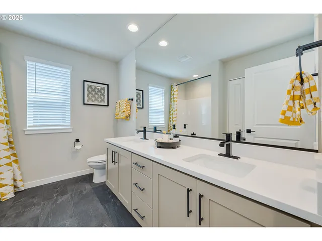 $699,960 | 18635 Warm Springs Street, Unit 4, Sandy, OR 97055