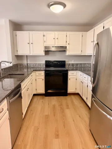 $2,500 | 49 Day Street, Unit 301, Norwalk, CT 06854