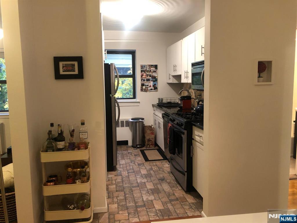 130 Orient Way, Unit 2K Rutherford, NJ 07070 - Photo 7 of 17