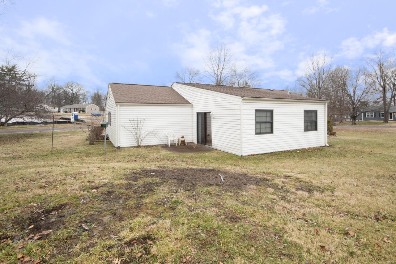 232 Dennison Drive Ballwin, MO 63021 - Photo 17 of 18