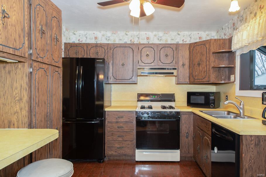232 Dennison Drive Ballwin, MO 63021 - Photo 6 of 18