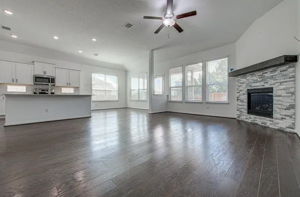 $2,795 | 105 Venti Cove, Georgetown, TX 78628