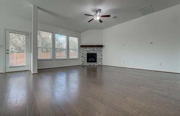 $2,795 | 105 Venti Cove, Georgetown, TX 78628