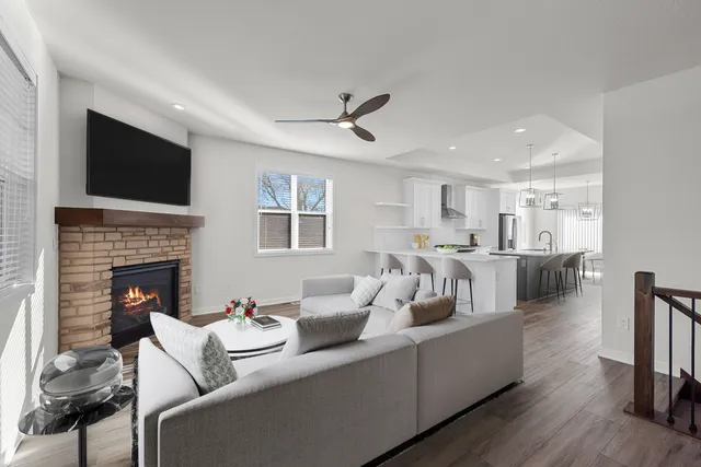 $625,000 | 10915 West Wisconsin Avenue, Wauwatosa, WI 53226