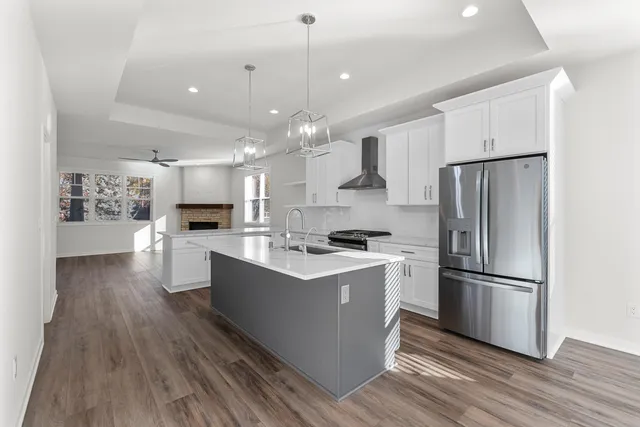 $625,000 | 10915 West Wisconsin Avenue, Wauwatosa, WI 53226