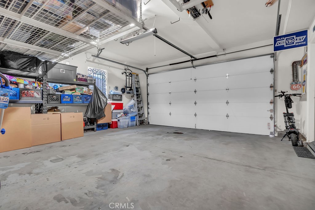 42740 Portraits Lane Temecula, CA 92592 - Photo 22 of 68 a view of garage