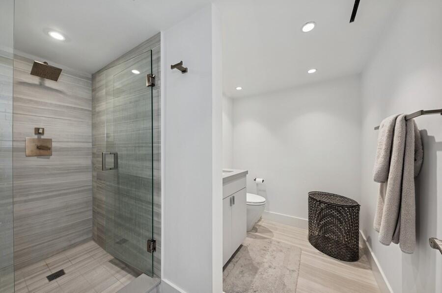 1400 South Ocean Boulevard, Unit 1106 Boca Raton, FL 33432 - Photo 35 of 82 3rd Bathroom