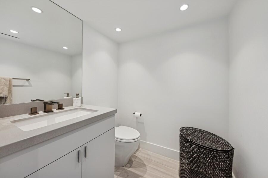 1400 South Ocean Boulevard, Unit 1106 Boca Raton, FL 33432 - Photo 36 of 82 3rd Bathroom