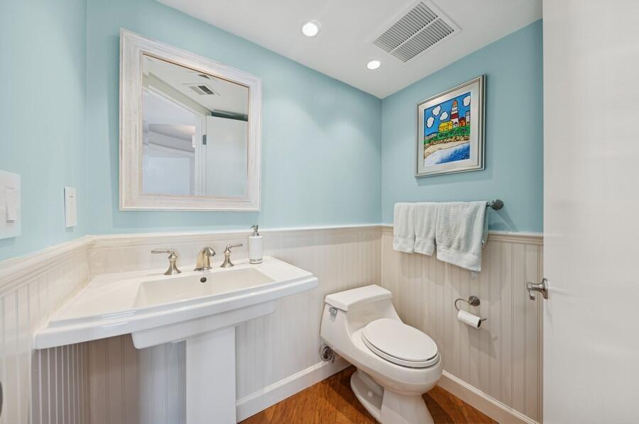 1400 South Ocean Boulevard, Unit 1106 Boca Raton, FL 33432 - Photo 37 of 82 Powder Room