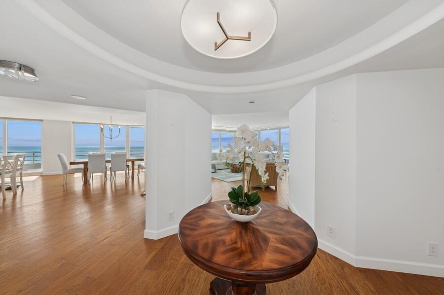 1400 South Ocean Boulevard, Unit 1106 Boca Raton, FL 33432 - Photo 38 of 82 Foyer / Entry