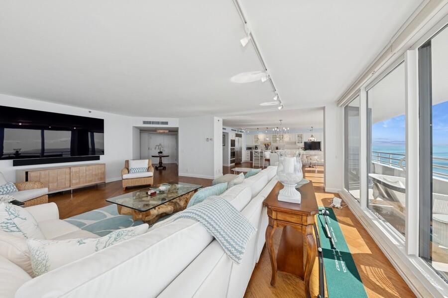 1400 South Ocean Boulevard, Unit 1106 Boca Raton, FL 33432 - Photo 6 of 82 Living Room