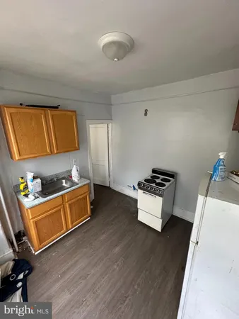 $950 | 5336 Vine Street, Unit 2F, Philadelphia, PA 19139