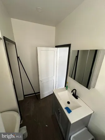 $950 | 5336 Vine Street, Unit 2F, Philadelphia, PA 19139