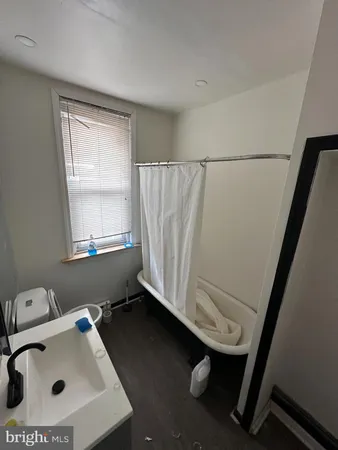 $950 | 5336 Vine Street, Unit 2F, Philadelphia, PA 19139