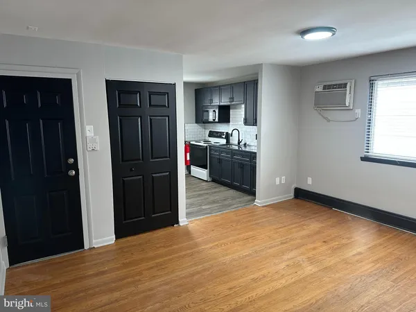 $2,000 | 517 Morgan Avenue, Unit 6, Palmyra, NJ 08065