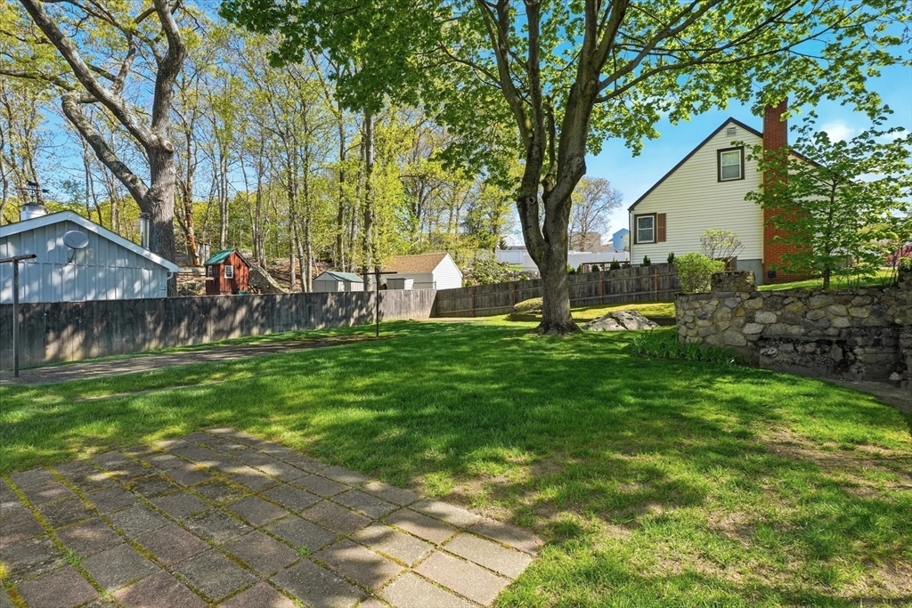12 Cannon Rock Road Lynn, MA 01904 - Photo 31 of 42