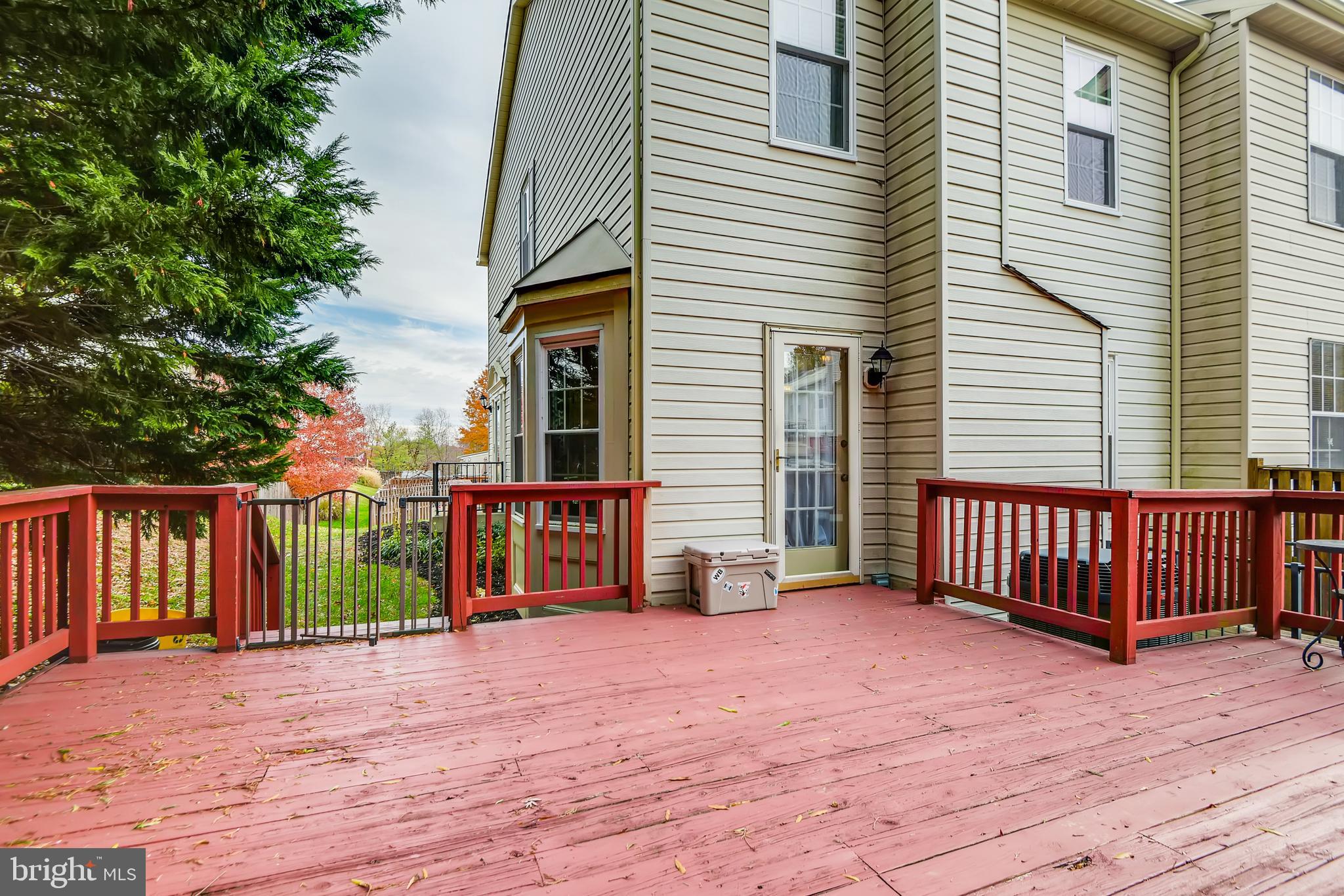 5334 Kelmscot Road Baltimore, MD 21237 - Photo 33 of 33 Exterior rear with large deck