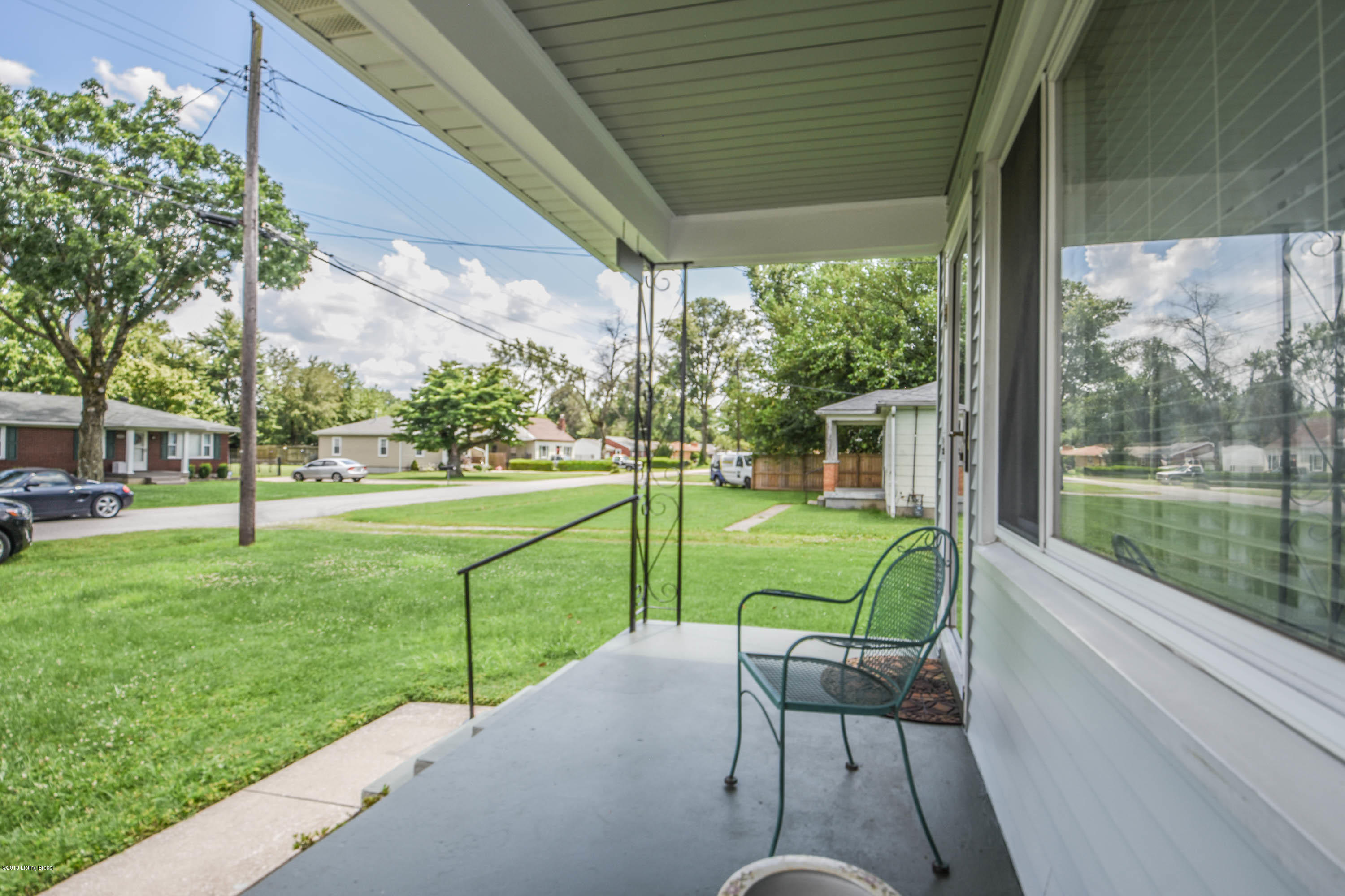 3010 Gudgel Road Louisville, KY 40211 - Photo 5 of 29 DSC_0575