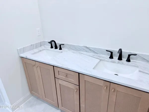 $258,900 | 108 Fig, Lafayette, LA 70506