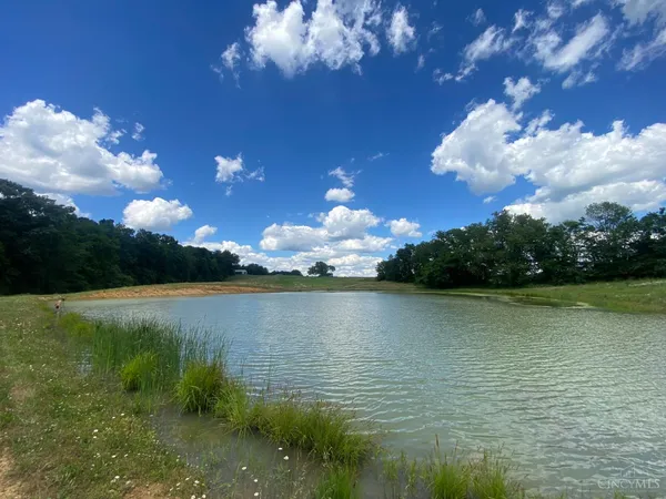 $1,675,000 | 8598 West Deadfall Road, Hillsboro, OH 45133