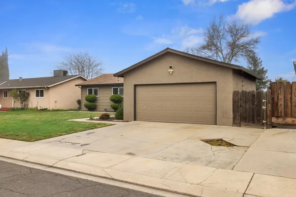 $450,000 | 4301 Windgate Drive, Denair, CA 95316