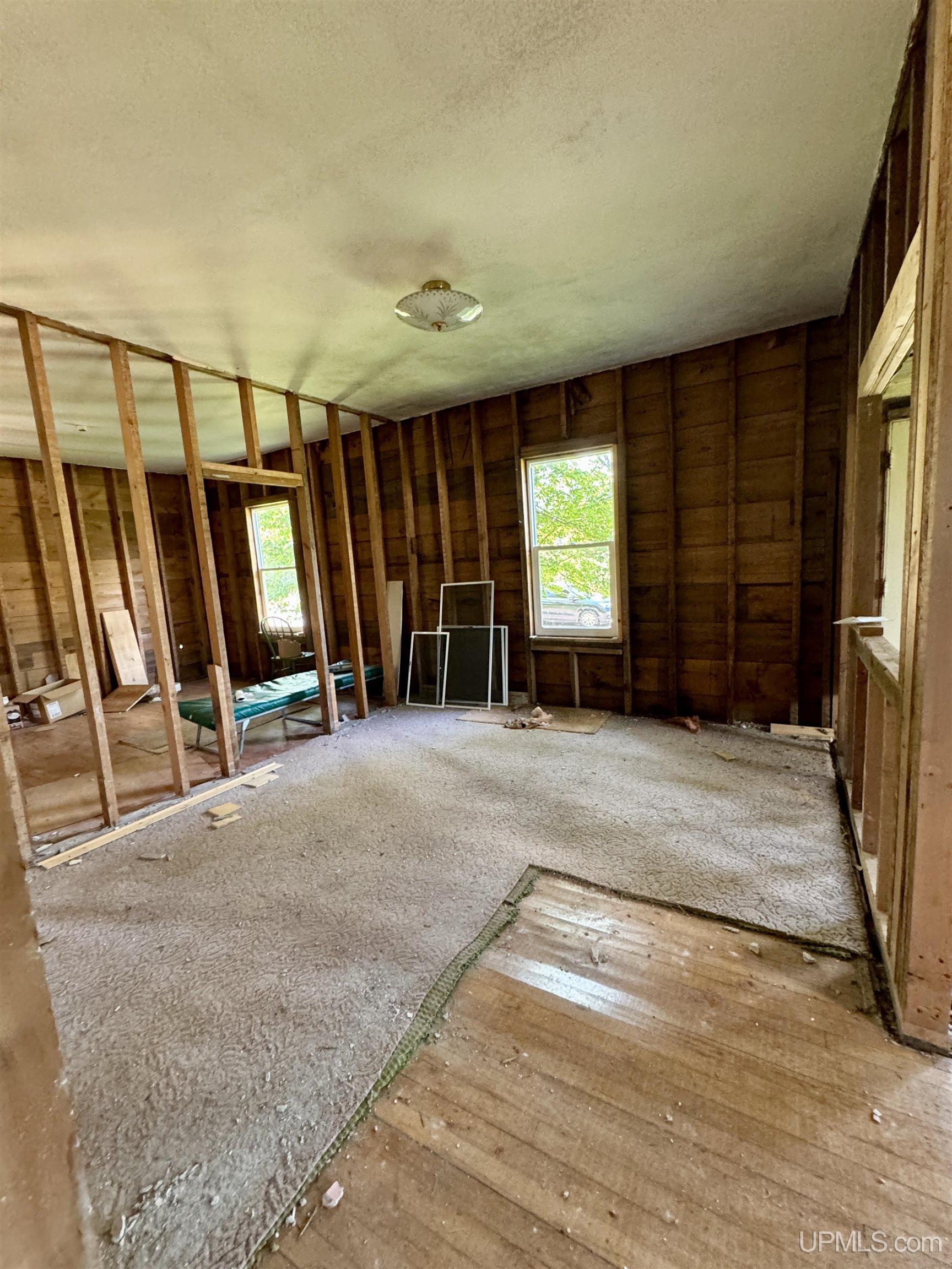1507 Spring Street Bessemer, MI 49911 - Photo 7 of 12 Gallery Image 7