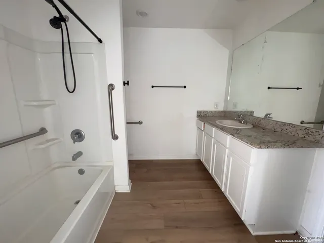 $2,000 | 12166 Parish Divide, San Antonio, TX 78252