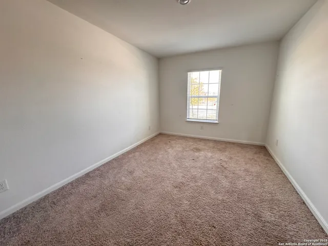 $2,000 | 12166 Parish Divide, San Antonio, TX 78252