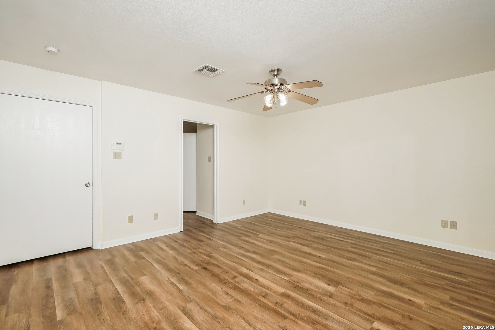 113 Ocotillo Jourdanton, TX 78026 - Photo 5 of 15