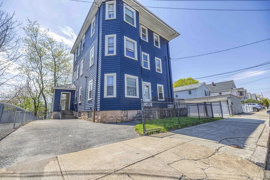 425 Anthony Street, Unit 1 Fall River, MA 02721 - Photo 15 of 15