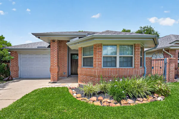$1,600 | 16174 Golden Sands Drive, Houston, TX 77095