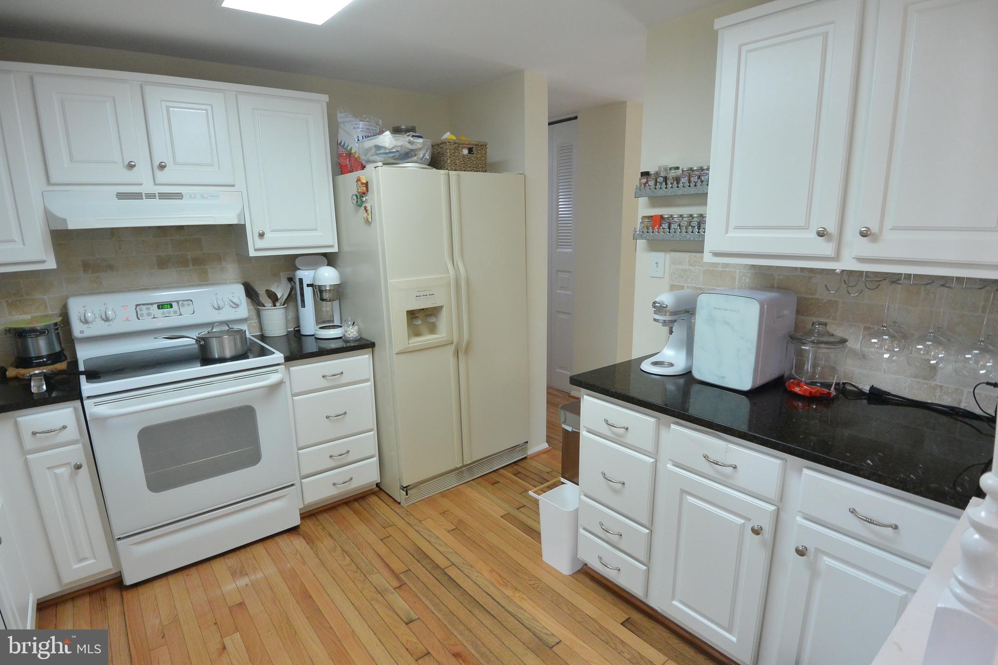 3601 Rusty Rim Ellicott City, MD 21043 - Photo 8 of 29 Kitchen